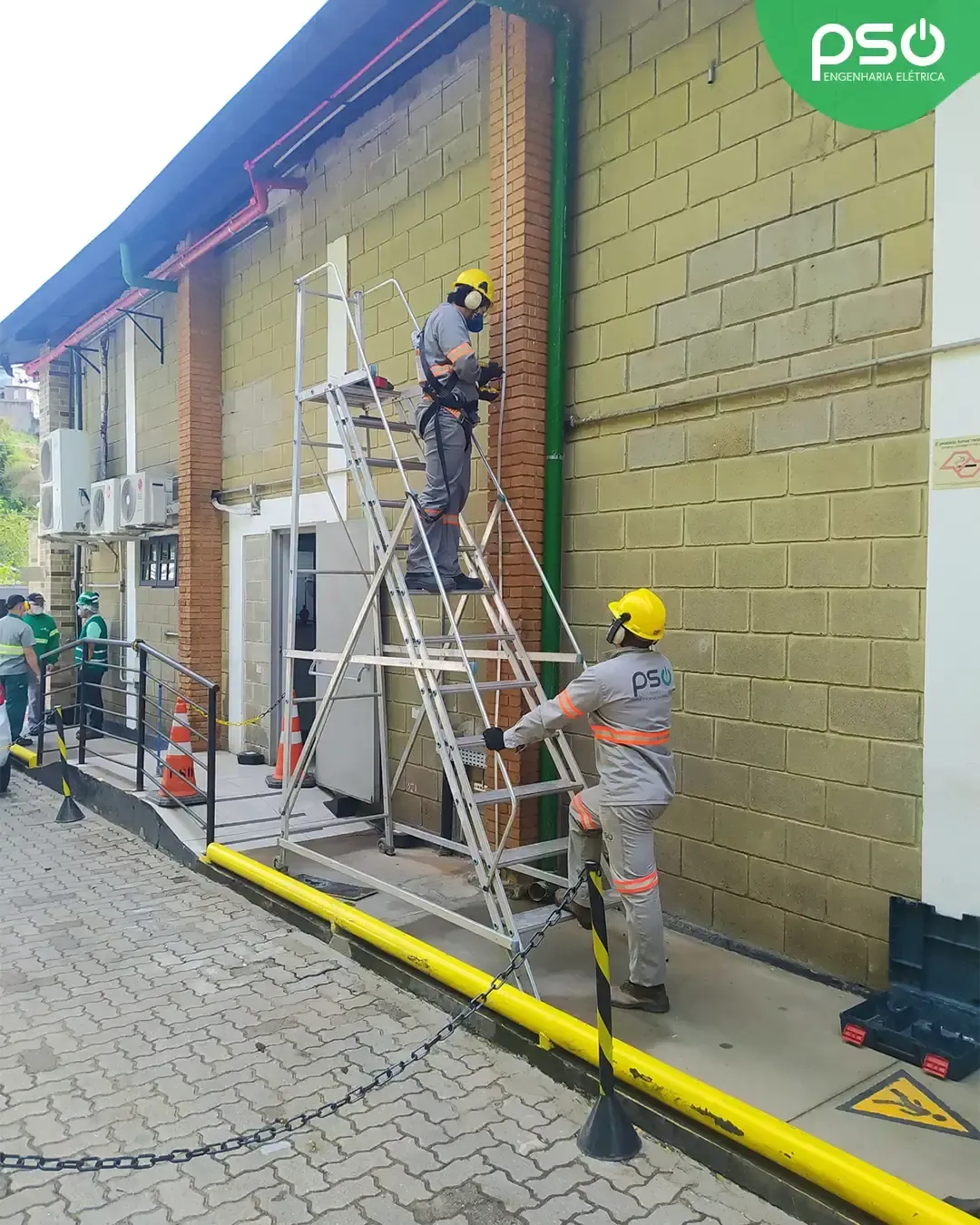 Imagem do post Adequações elétricas em cinco unidades de uma cervejaria para atendimento aos requisitos da NR-10