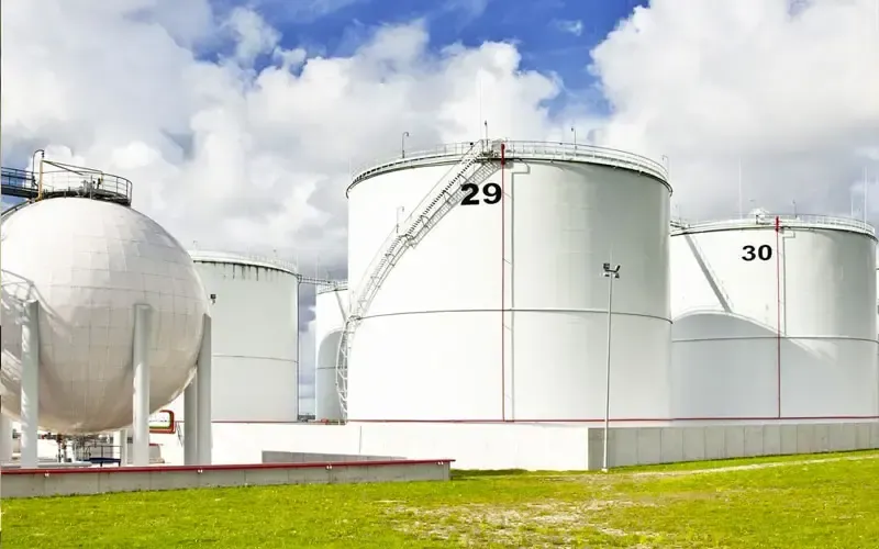 Análise do sistema de aterramento de tanques de combustível