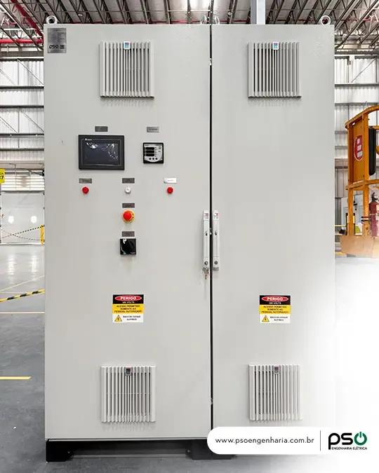 Imagem do post Infraestrutura de Carregamento para Empilhadeiras Elétricas: Casos de Sucesso