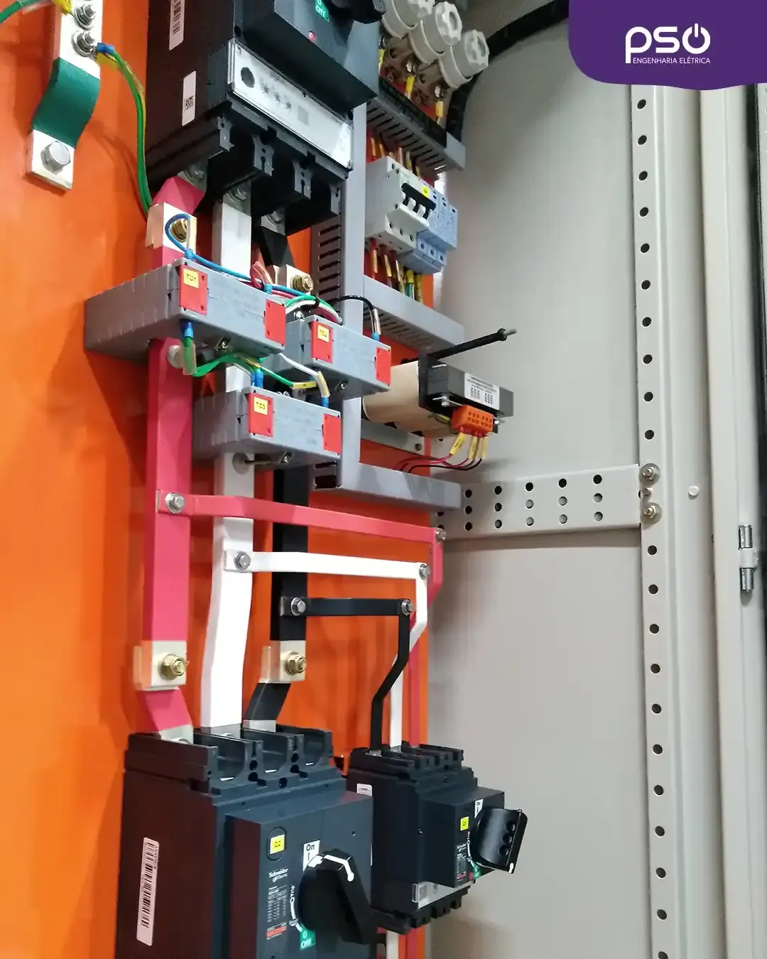 Imagem do post Projeto e construção de um painel elétrico para alimentação de equipamentos para siderúrgica do Espírito Santo