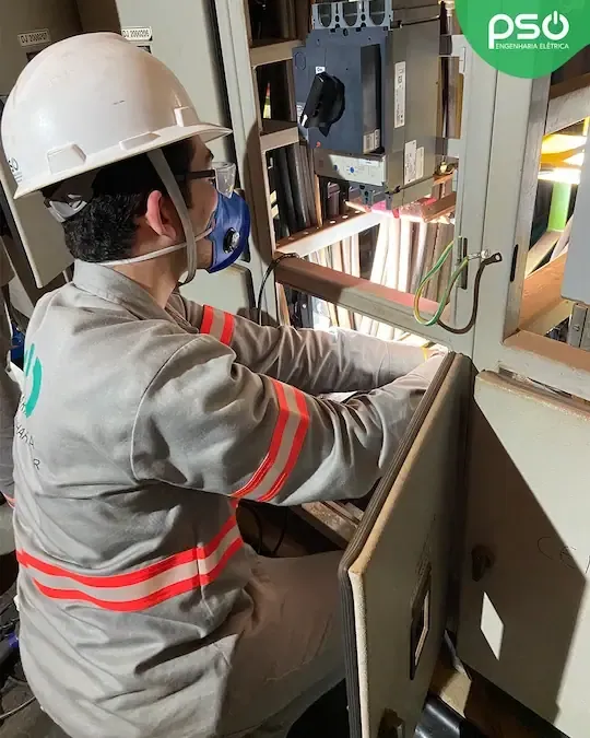Imagem do post PSO Engenharia Elétrica realizou duas paradas programadas simultâneas, para execução de serviços de engenharia, em fábricas de cervejaria nos estados do Ceará e São Paulo.