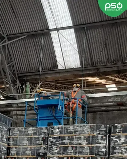 Imagem do post PSO Engenharia Elétrica realizou duas paradas programadas simultâneas, para execução de serviços de engenharia, em fábricas de cervejaria nos estados do Ceará e São Paulo.