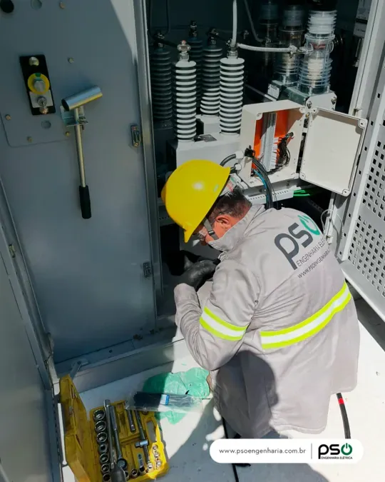 Instalação de banco de capacitores para correção do fator de potência — Alagoinhas / BA