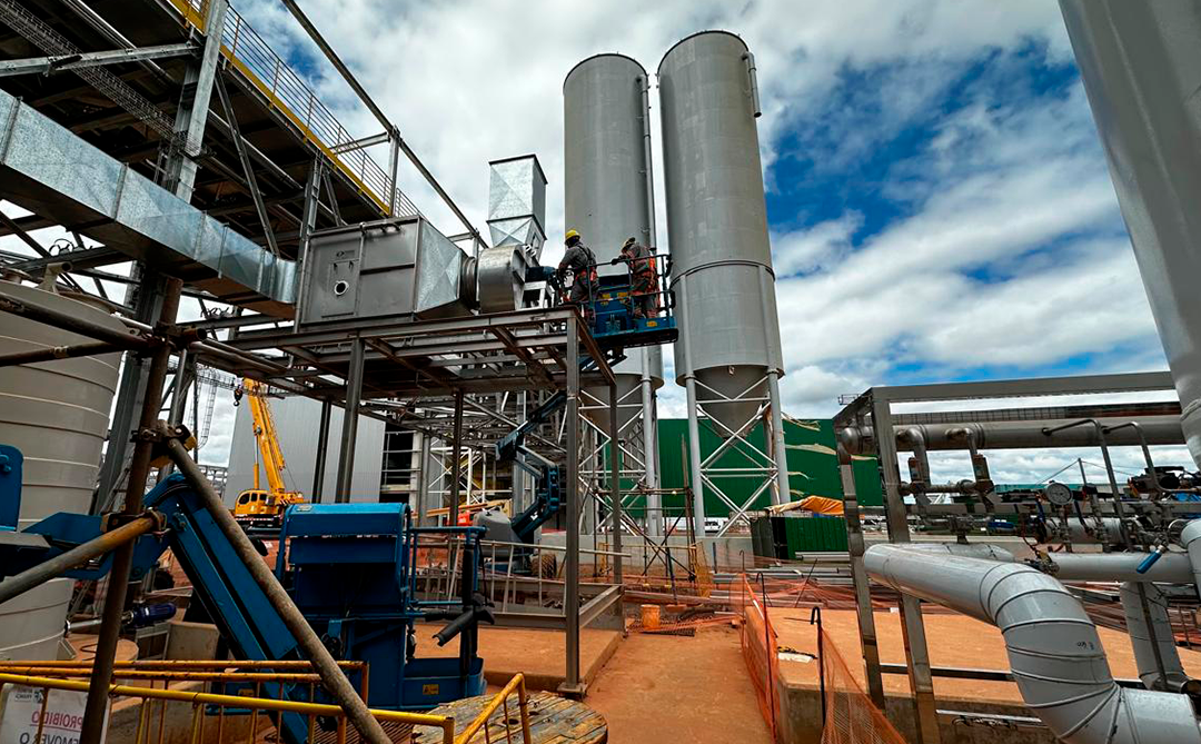 Montagens elétricas industriais de nova fábrica de bebidas em MG — Minas Gerais