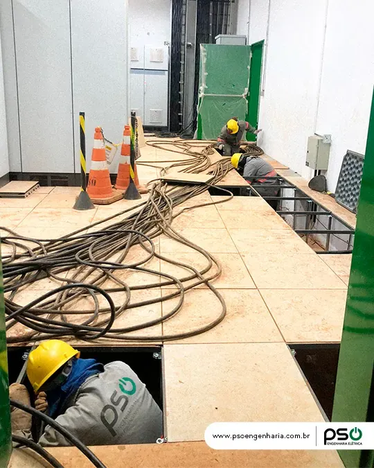 Montagens elétricas industriais de nova fábrica de bebidas em MG — Minas Gerais